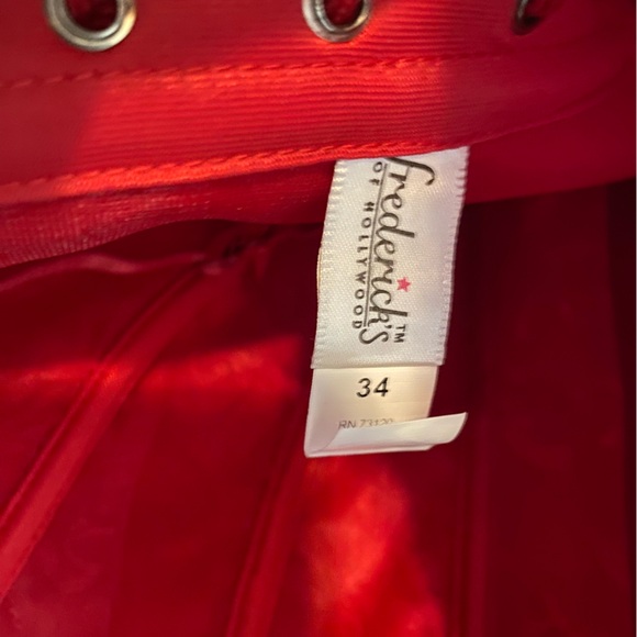 NWOT y2k Fredericks Red Corset - Picture 4 of 4